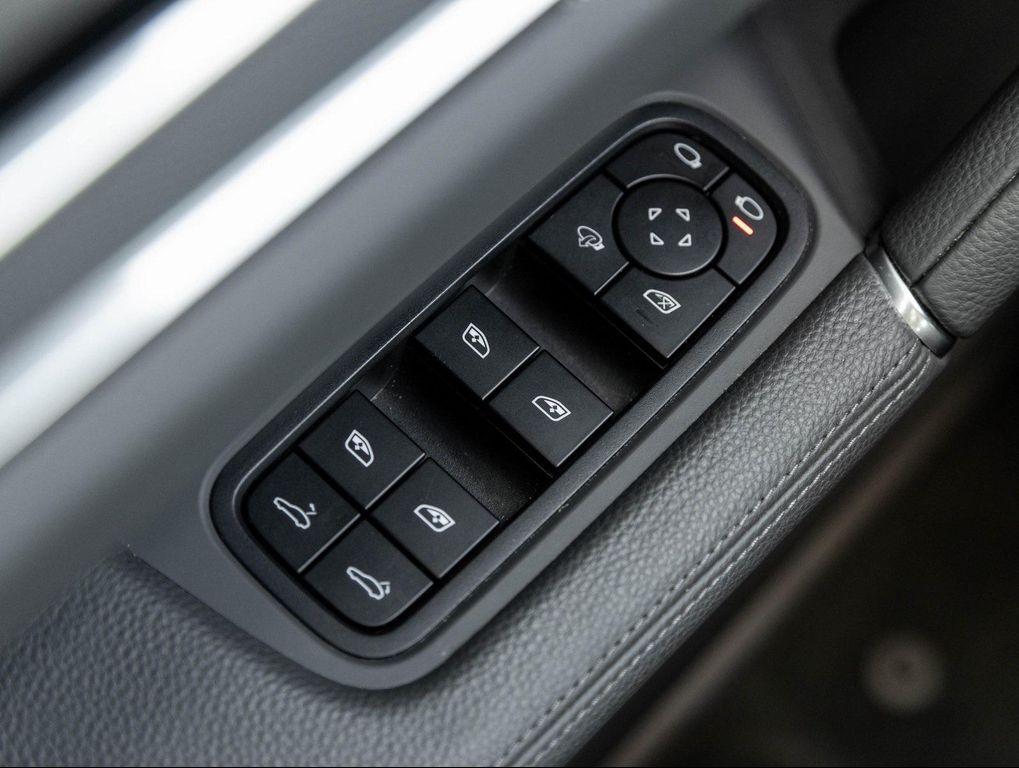 used 2023 Porsche Cayenne car, priced at $81,990