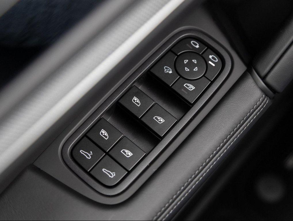 new 2025 Porsche Cayenne car, priced at $154,125