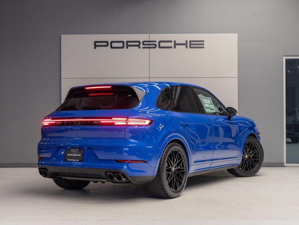 new 2025 Porsche Cayenne car, priced at $154,125