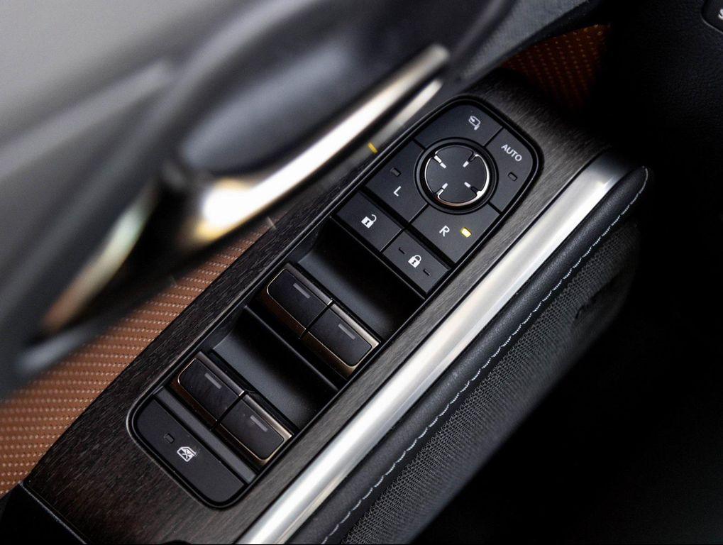 used 2024 Lexus GX 550 car, priced at $95,990