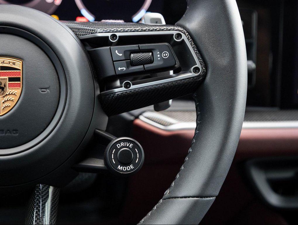 new 2025 Porsche Cayenne car, priced at $163,585