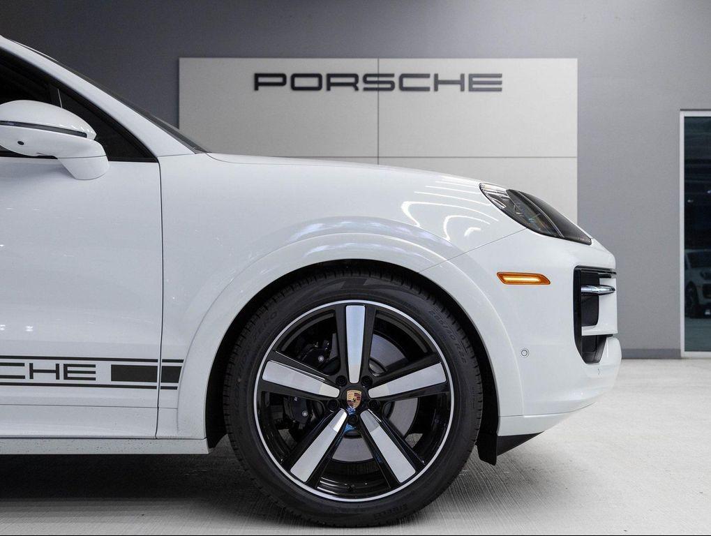 new 2025 Porsche Cayenne car, priced at $163,585