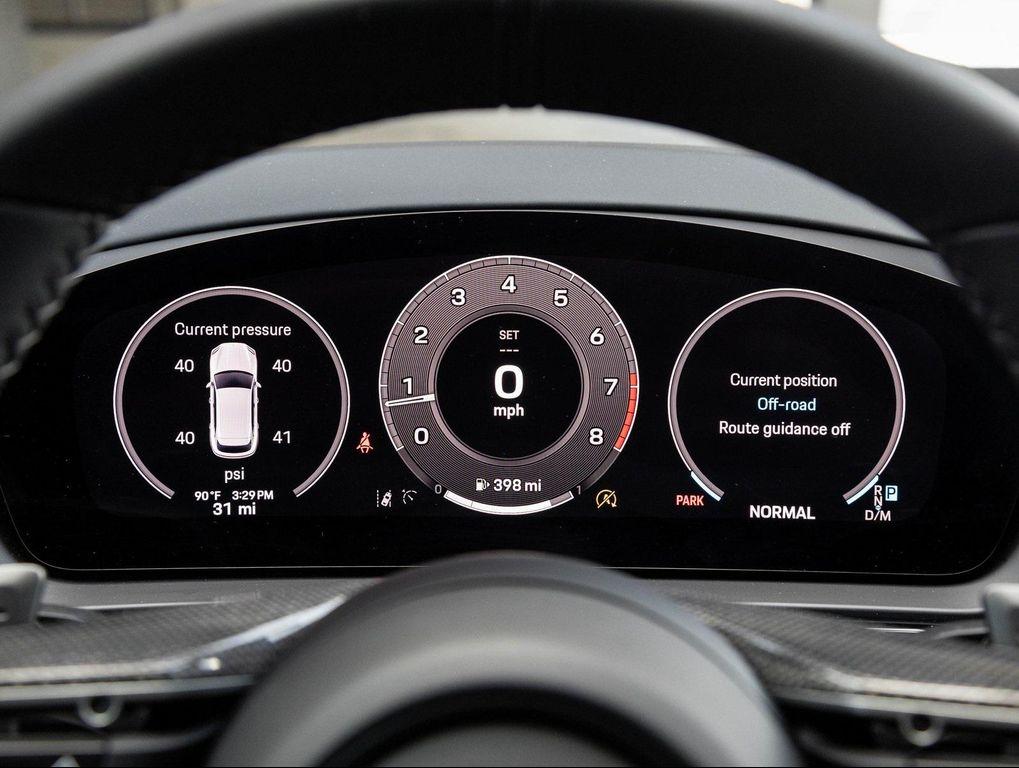 new 2025 Porsche Cayenne car, priced at $163,585