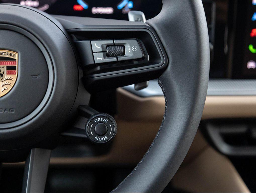 new 2025 Porsche Cayenne car, priced at $124,465