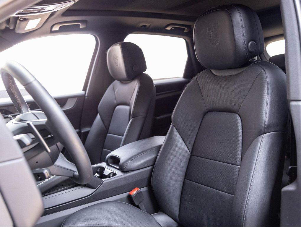 used 2025 Porsche Cayenne car, priced at $89,990