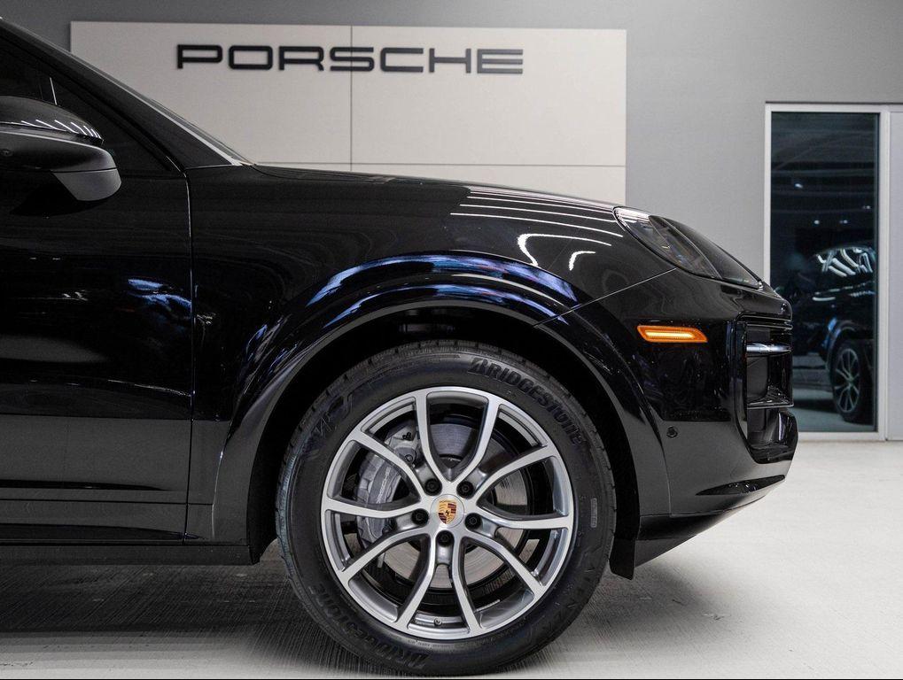 used 2025 Porsche Cayenne car, priced at $89,990