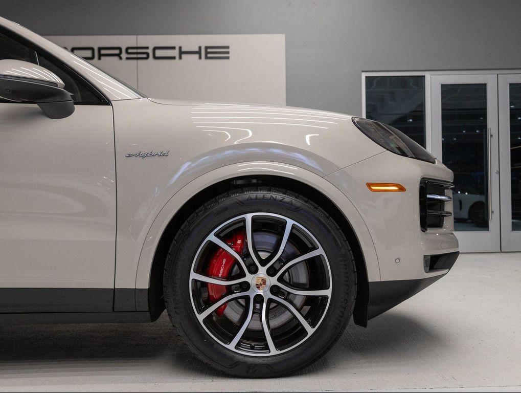new 2025 Porsche Cayenne car, priced at $132,055