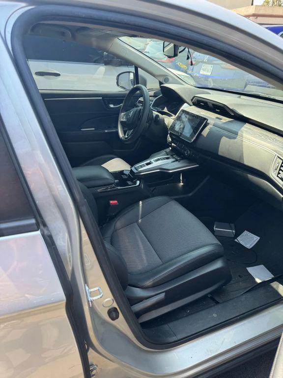 used 2018 Honda Clarity Plug-In Hybrid car, priced at $18,800