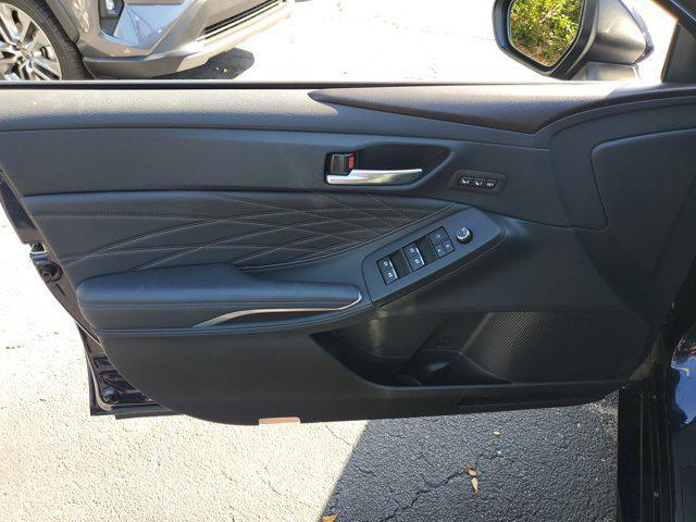 used 2021 Toyota Avalon Hybrid car, priced at $29,900