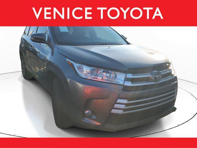 used 2019 Toyota Highlander car, priced at $22,900