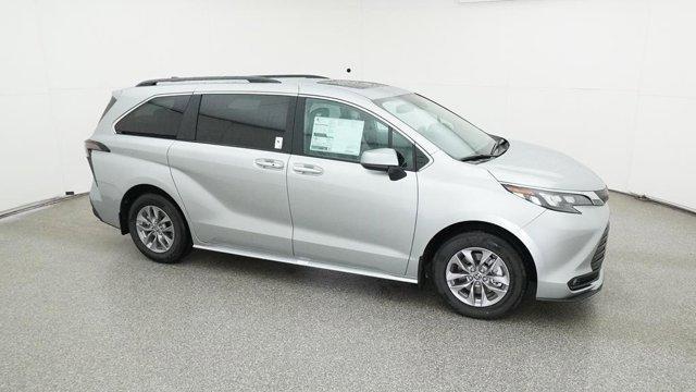 new 2025 Toyota Sienna car