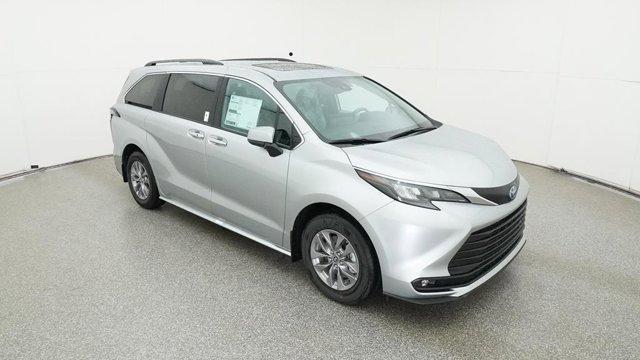 new 2025 Toyota Sienna car