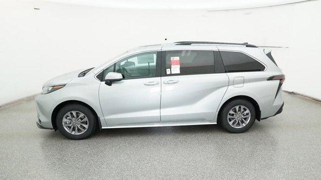 new 2025 Toyota Sienna car