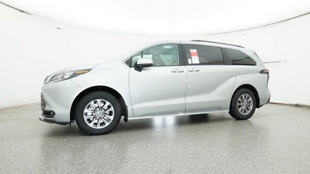 new 2025 Toyota Sienna car