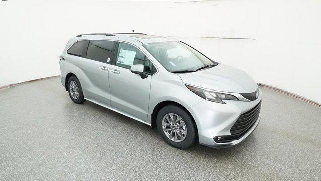 new 2025 Toyota Sienna car