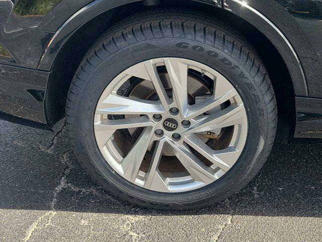 used 2023 Audi Q7 car, priced at $38,655