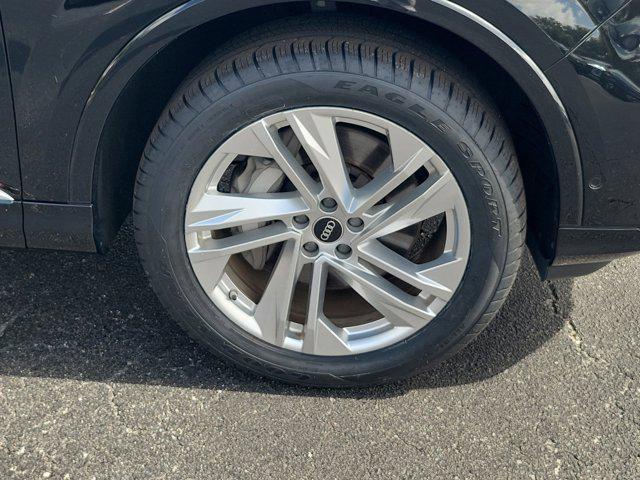 used 2023 Audi Q7 car, priced at $38,655