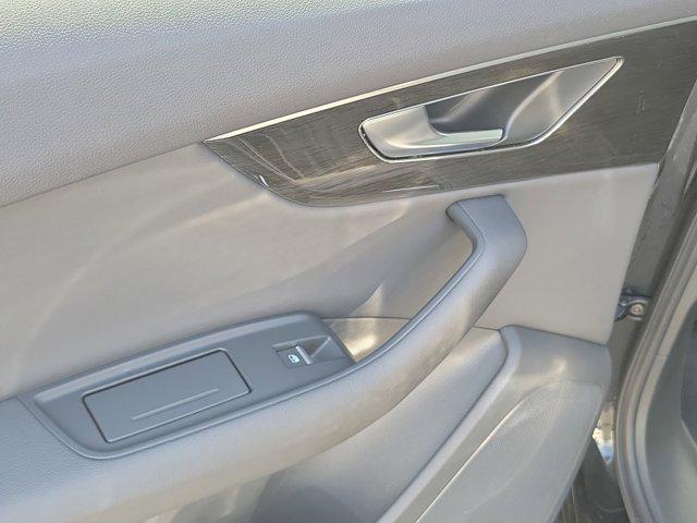 used 2023 Audi Q7 car, priced at $38,655