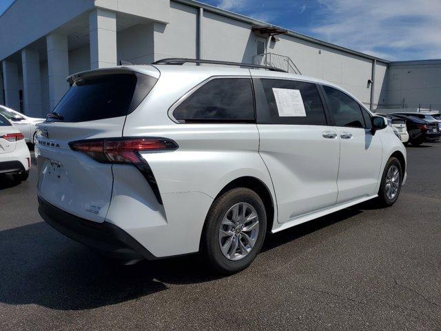 used 2022 Toyota Sienna car, priced at $38,556