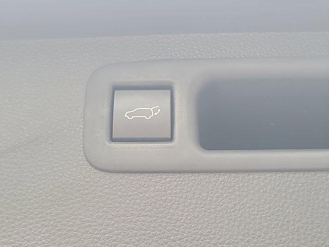used 2021 Toyota Highlander car, priced at $25,677