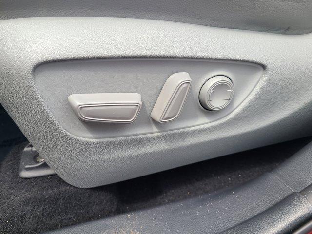 used 2021 Toyota Highlander car, priced at $25,677