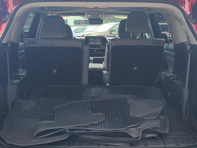 used 2021 Toyota Highlander car, priced at $25,677