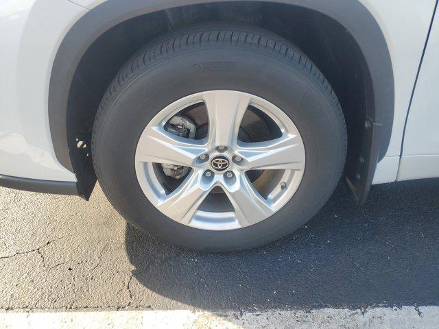 used 2023 Toyota Highlander car, priced at $31,695
