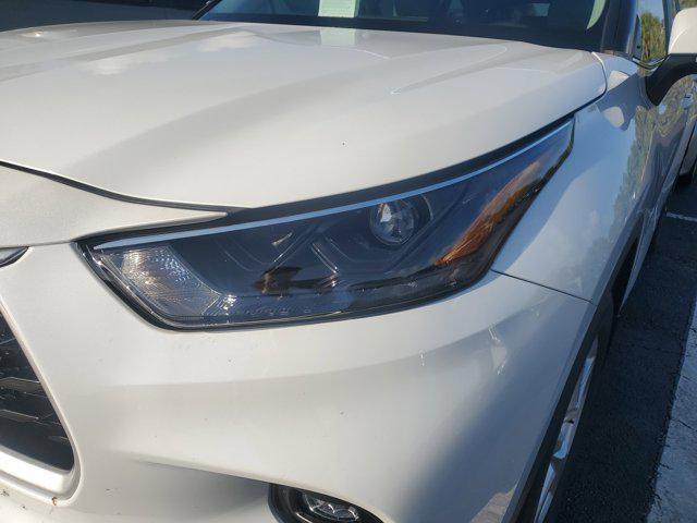 used 2023 Toyota Highlander car, priced at $31,695
