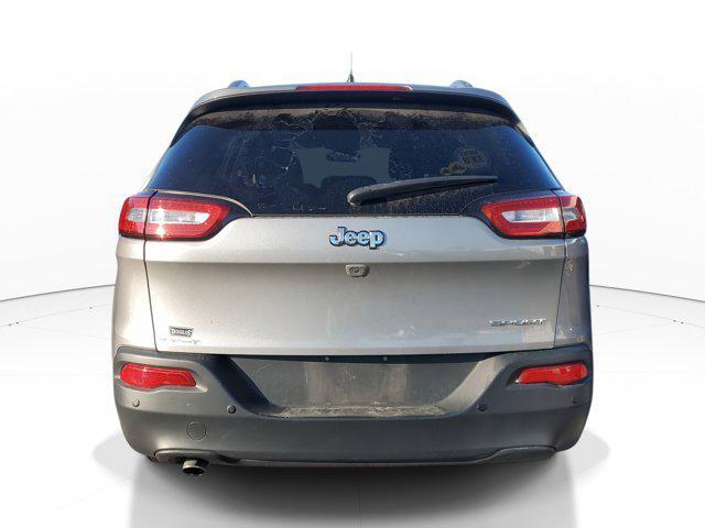 used 2015 Jeep Cherokee car, priced at $10,900