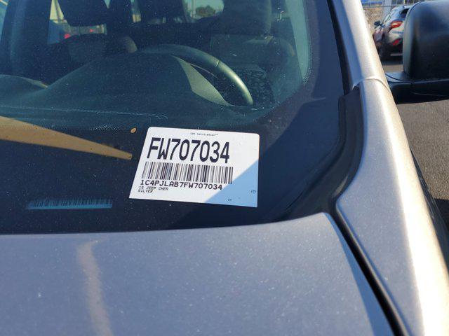 used 2015 Jeep Cherokee car, priced at $10,900