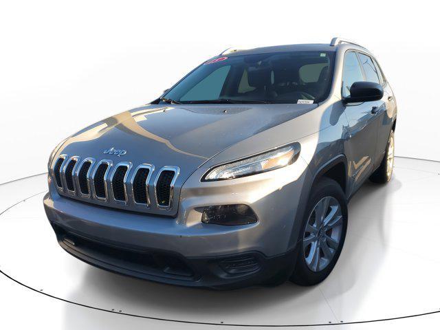 used 2015 Jeep Cherokee car, priced at $10,900