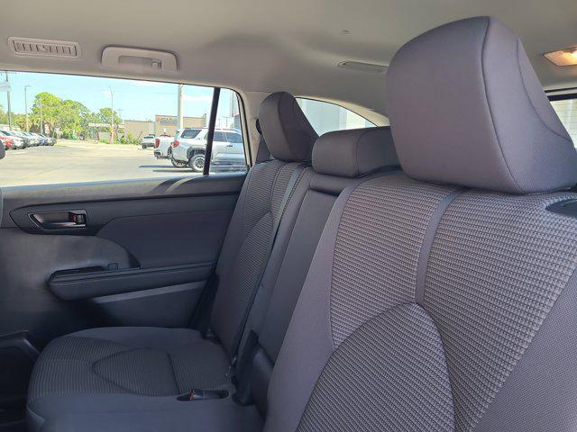 used 2024 Toyota Highlander car, priced at $37,050