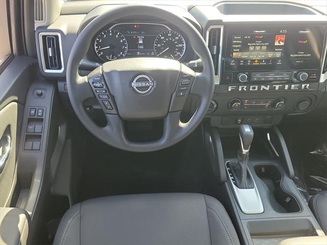 new 2025 Nissan Frontier car, priced at $39,731