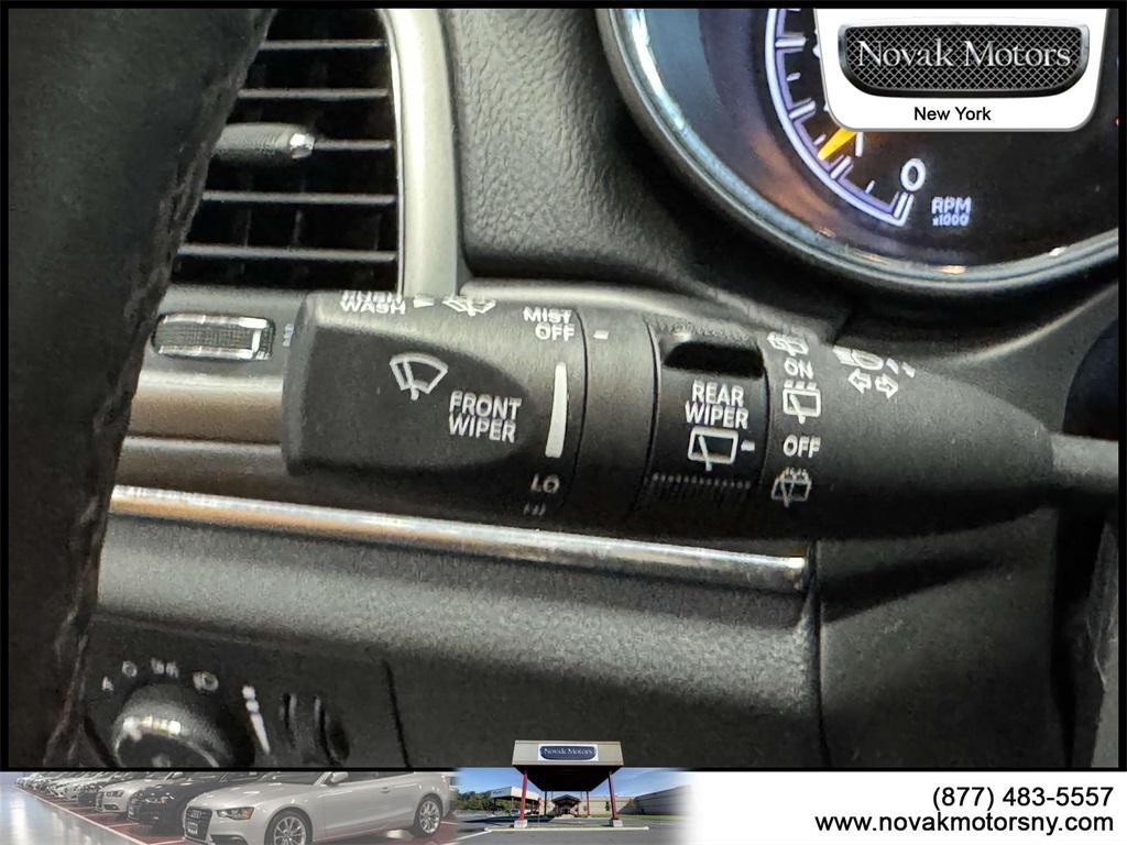 used 2022 Jeep Grand Cherokee car, priced at $30,195