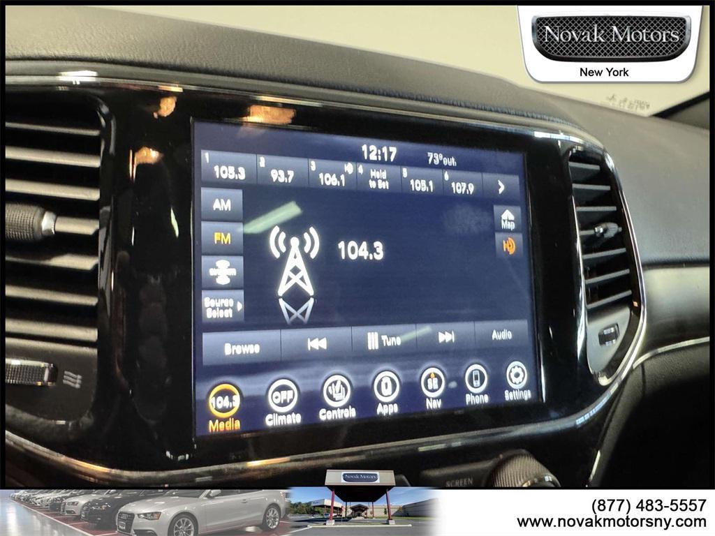 used 2022 Jeep Grand Cherokee car, priced at $30,195