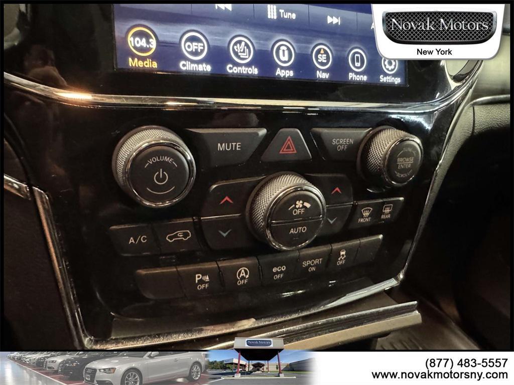 used 2022 Jeep Grand Cherokee car, priced at $30,195