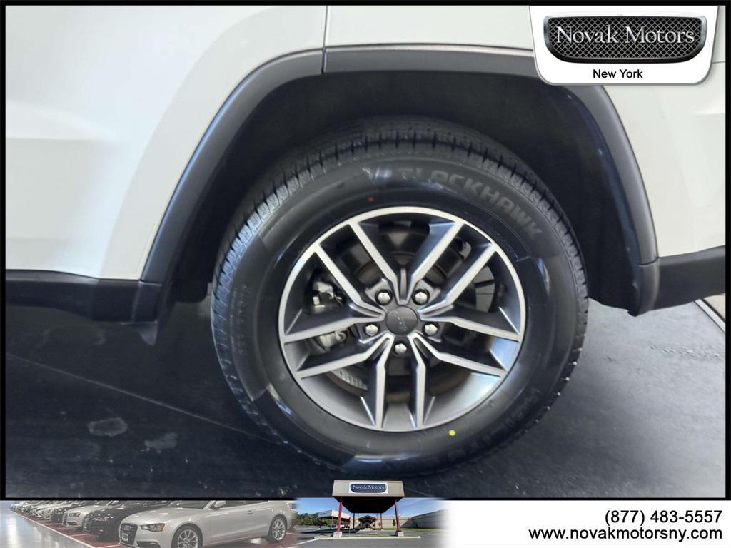 used 2022 Jeep Grand Cherokee car, priced at $30,195