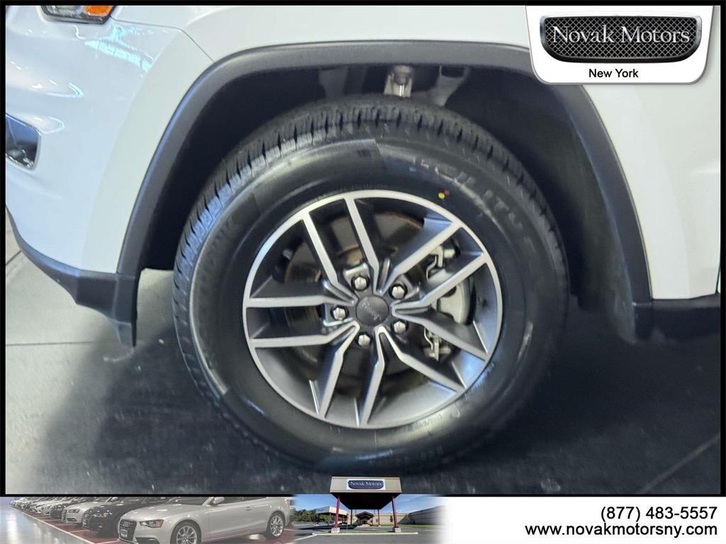 used 2022 Jeep Grand Cherokee car, priced at $30,195