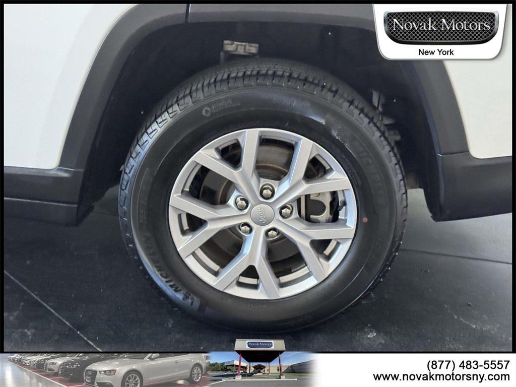 used 2022 Jeep Grand Cherokee L car, priced at $35,995