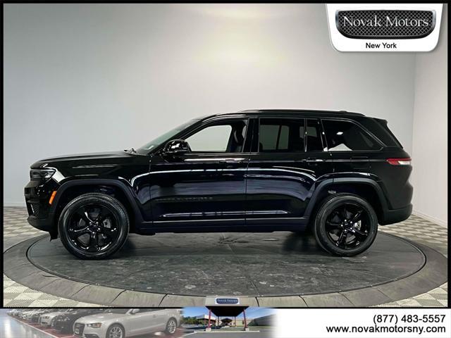 used 2022 Jeep Grand Cherokee car, priced at $35,595