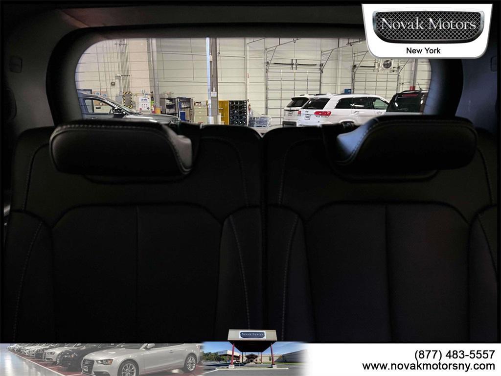 used 2022 Jeep Grand Cherokee L car, priced at $38,990