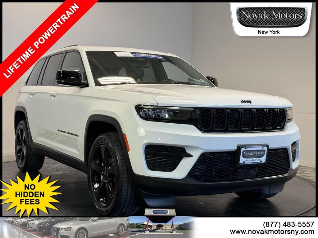 used 2022 Jeep Grand Cherokee car, priced at $34,099