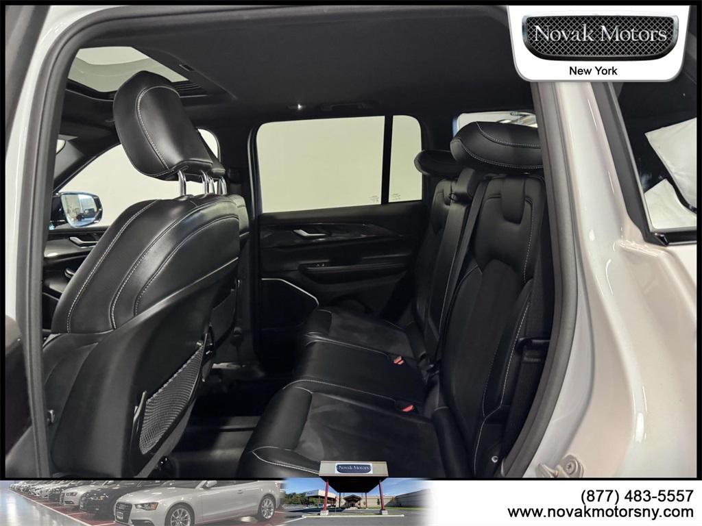 used 2022 Jeep Grand Cherokee car, priced at $32,490