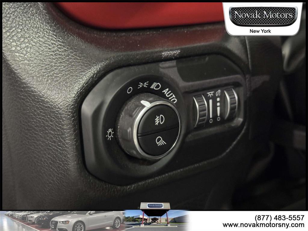 used 2022 Jeep Gladiator car, priced at $41,599