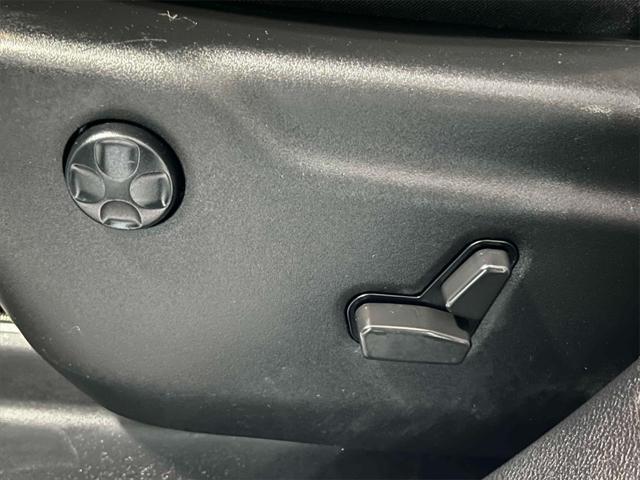 used 2022 Jeep Grand Cherokee car, priced at $32,995