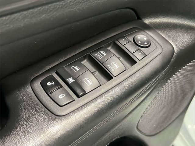 used 2022 Jeep Grand Cherokee car, priced at $32,995