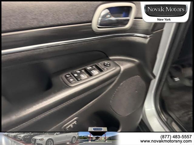 used 2021 Jeep Grand Cherokee car, priced at $31,595