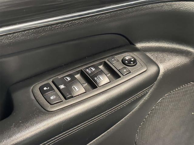used 2021 Jeep Grand Cherokee car, priced at $31,595