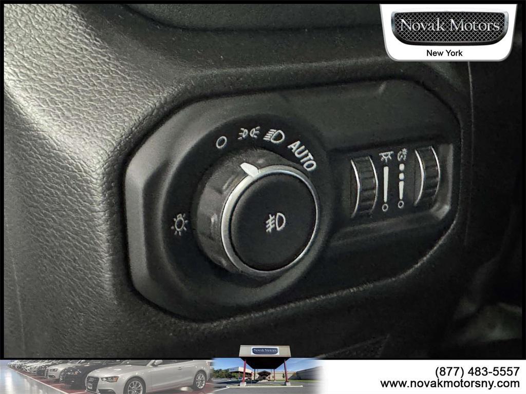used 2022 Jeep Wrangler Unlimited car, priced at $39,495