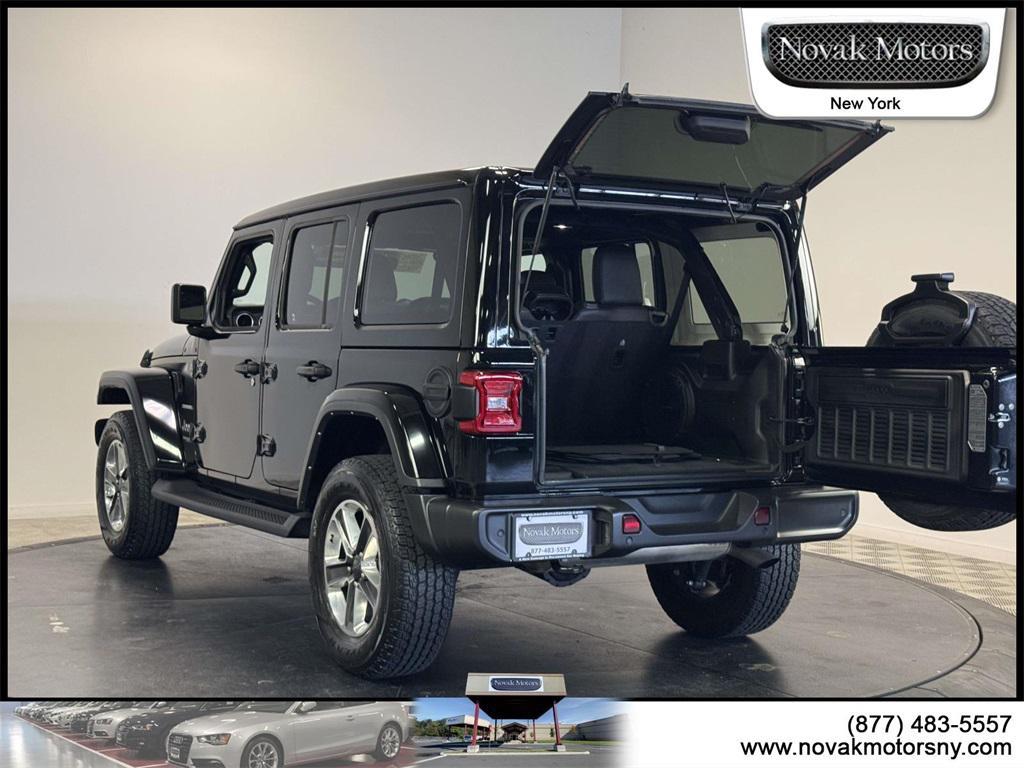 used 2022 Jeep Wrangler Unlimited car, priced at $39,495
